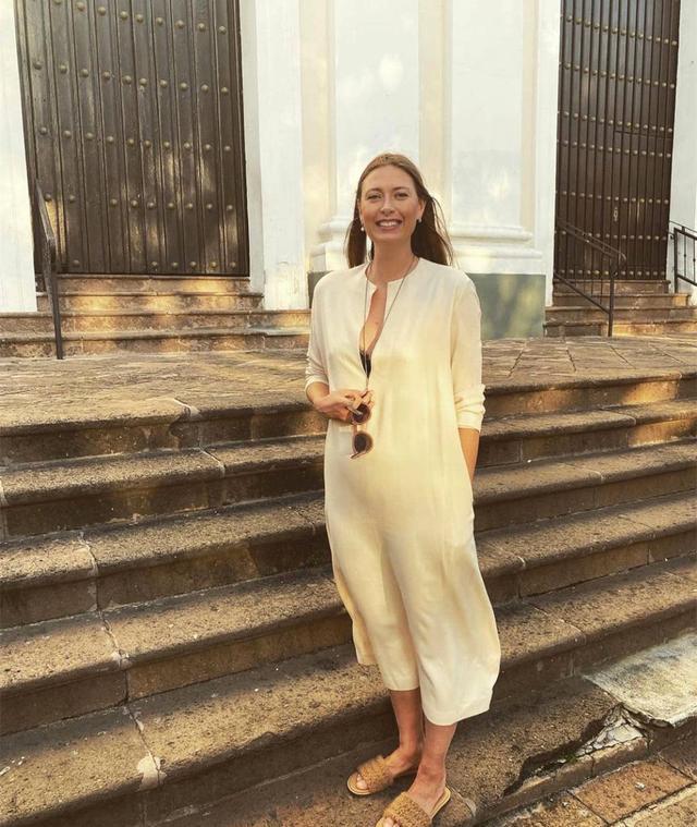 PG-包含莎拉波娃迎来十赛季出色发挥，巴黎圣日耳曼观众热烈欢呼！的词条