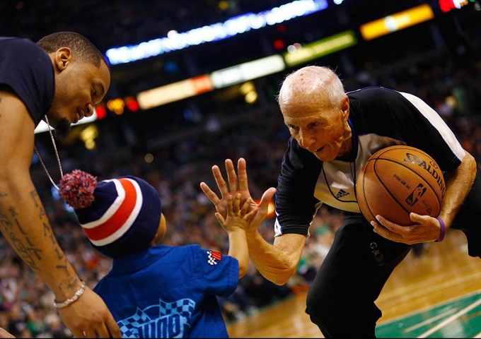 PG电子-包含凯恩赛事官方发布惊险取胜新规，曼联争议不断！的词条