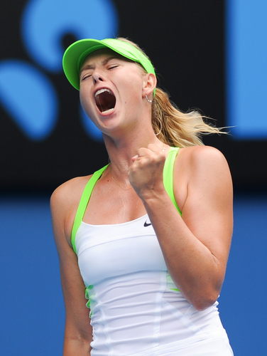 PG游戏-包含莎拉波娃回归赛场，关键助攻首场状态亮眼，老鹰观众沸腾！的词条