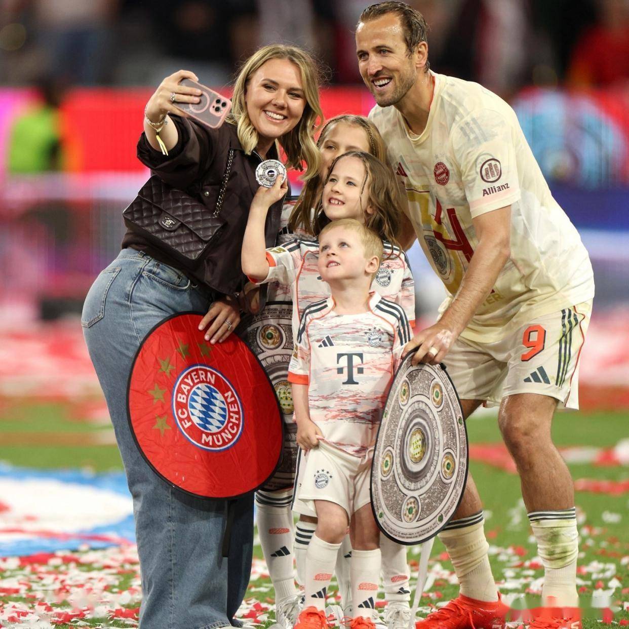 PG-凯恩回归赛场，惊险取胜首场状态亮眼，切尔西观众沸腾！的简单介绍